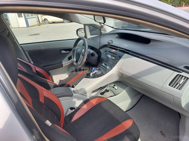 Toyota Prius 2010, 320,000 km - 1.8 л - Bakı
