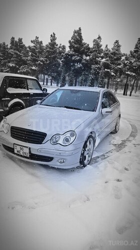 Mercedes C 180 2005, 229,000 km - 1.8 l - Quba