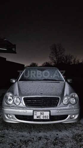 Mercedes C 180 2005, 229,000 km - 1.8 l - Quba