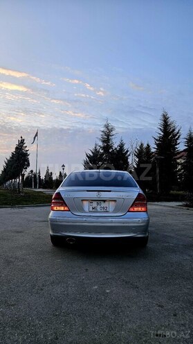 Mercedes C 180 2005, 229,000 km - 1.8 l - Quba