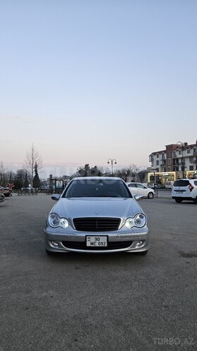 Mercedes C 180 2005, 229,000 km - 1.8 l - Quba