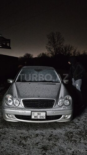 Mercedes C 180 2005, 229,000 km - 1.8 l - Quba