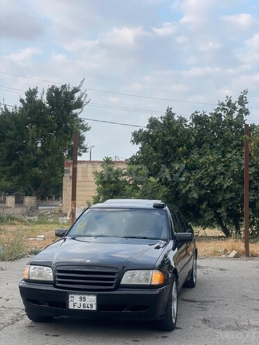 Mercedes C 230 1999, 290,000 km - 2.3 l - Bakı