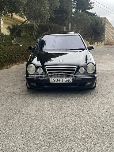 Mercedes E 270 2001, 210,388 km - 2.7 l - Bakı