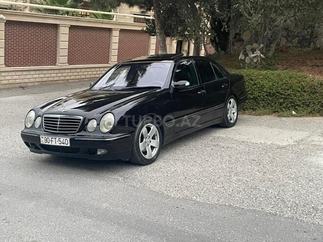 Mercedes E 270 2001, 210,388 km - 2.7 l - Bakı