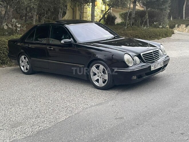 Mercedes E 270 2001, 210,388 km - 2.7 l - Bakı