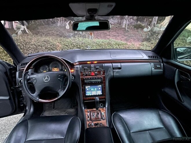 Mercedes E 270 2001, 210,388 km - 2.7 l - Bakı
