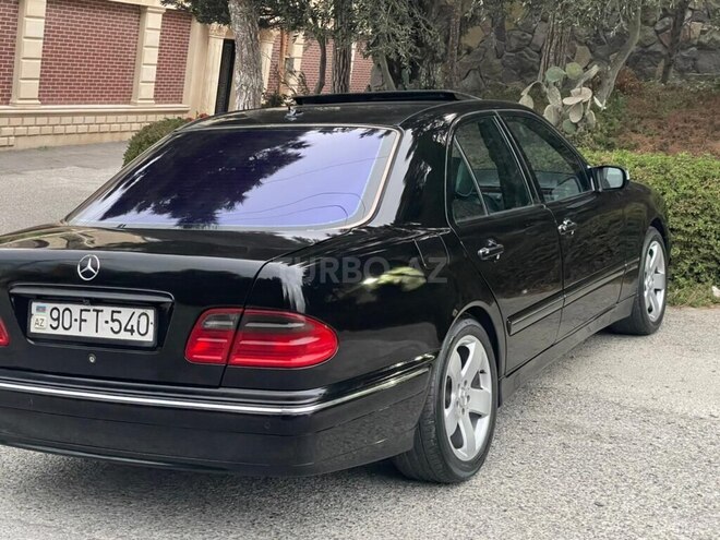 Mercedes E 270 2001, 210,388 km - 2.7 l - Bakı