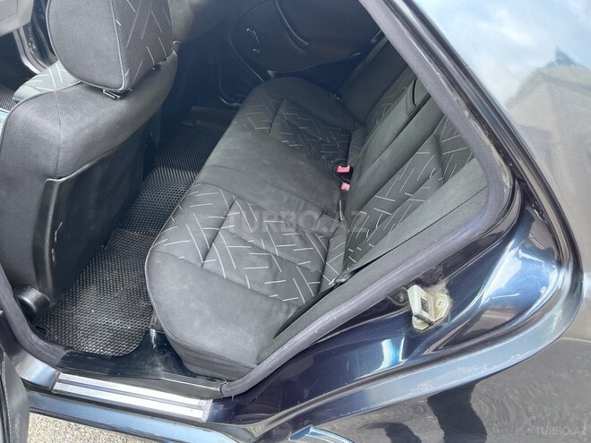 Mercedes C 230 1998, 380,000 km - 2.3 l - Bakı