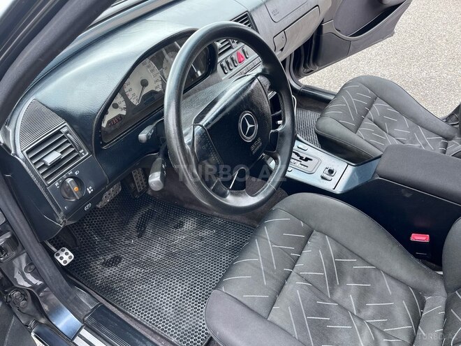 Mercedes C 230 1998, 380,000 km - 2.3 l - Bakı