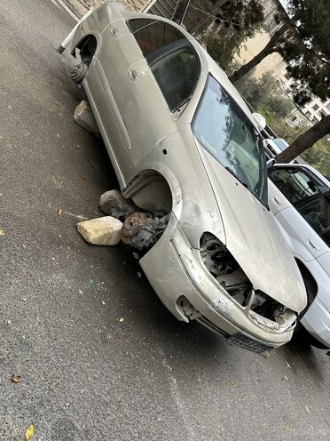 Nissan Sunny 2008, 350,000 km - 1.3 l - Bakı