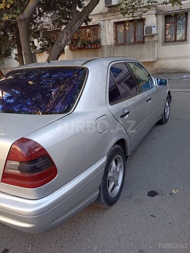 Mercedes C 180 1994, 238,000 km - 1.8 l - Saatlı