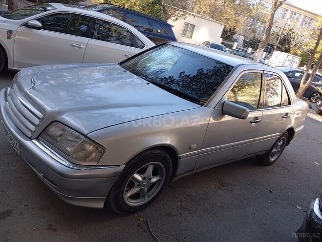 Mercedes C 180 1994, 238,000 km - 1.8 l - Saatlı