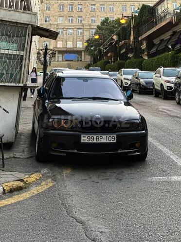 BMW 320 2004, 343,000 km - 2.2 l - Bakı