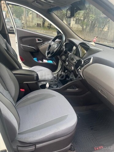 Hyundai ix35-7