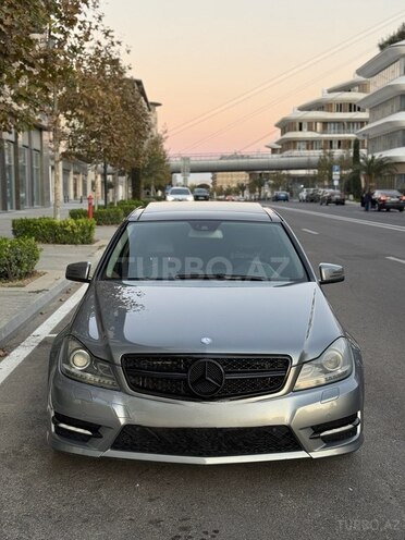 Mercedes C 200-1