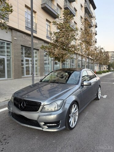 Mercedes C 200-2