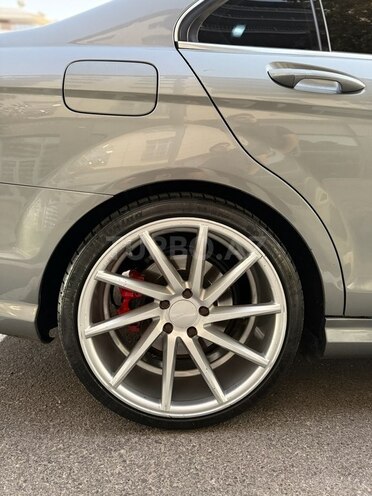 Mercedes C 200-8