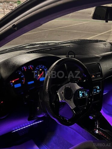 Volkswagen Golf 2003, 250,000 km - 1.8 l - Bakı