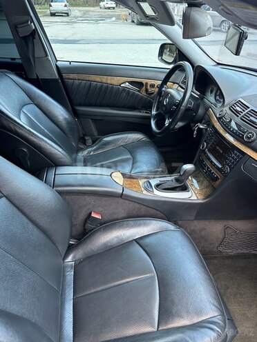 Mercedes E 300 2006, 267,000 km - 3.0 l - Bakı