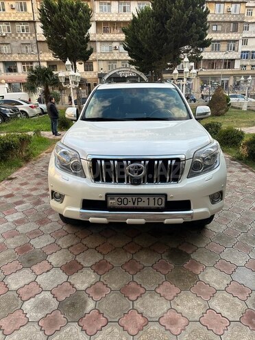 Toyota Land Cruiser Prado 2013, 194,000 km - 4.0 л - Bakı