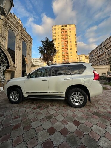Toyota Land Cruiser Prado 2013, 194,000 km - 4.0 л - Bakı
