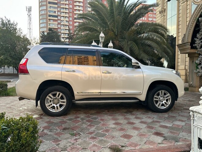 Toyota Land Cruiser Prado 2013, 194,000 km - 4.0 л - Bakı