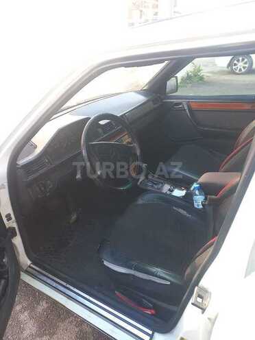 Mercedes 220 E 1997, 250,000 km - 2.2 l - Bakı