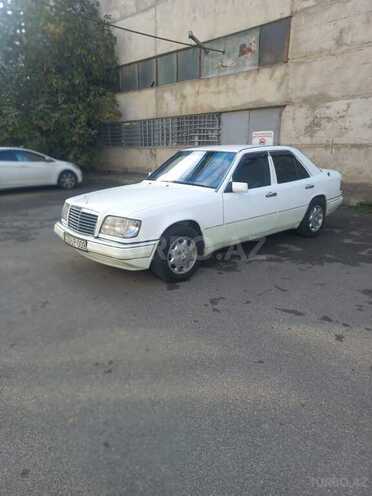 Mercedes 220 E 1997, 250,000 km - 2.2 l - Bakı