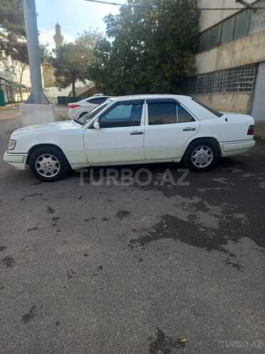 Mercedes 220 E 1997, 250,000 km - 2.2 l - Bakı