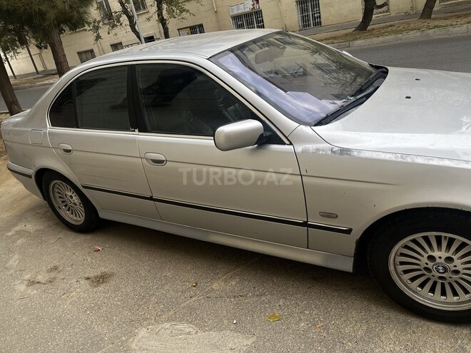 BMW 528 2000, 437,000 km - 2.8 л - Bakı