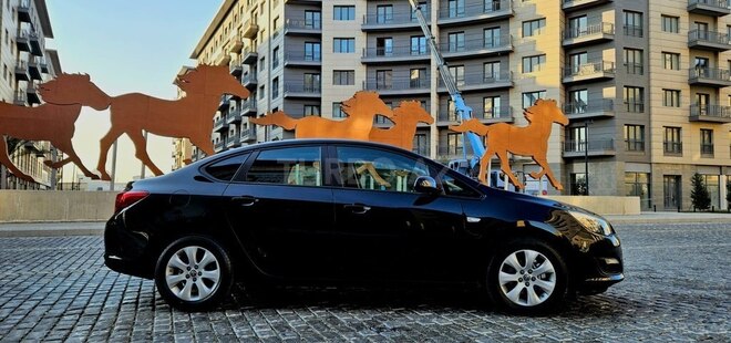 Opel Astra 2018, 44,000 km - 1.4 l - Bakı