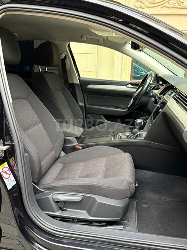 Volkswagen Passat 2018, 142,000 km - 1.8 l - Bakı