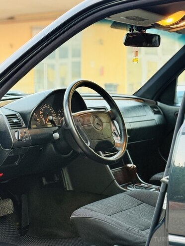 Mercedes C 200 1998, 266,131 km - 2.0 л - İmişli