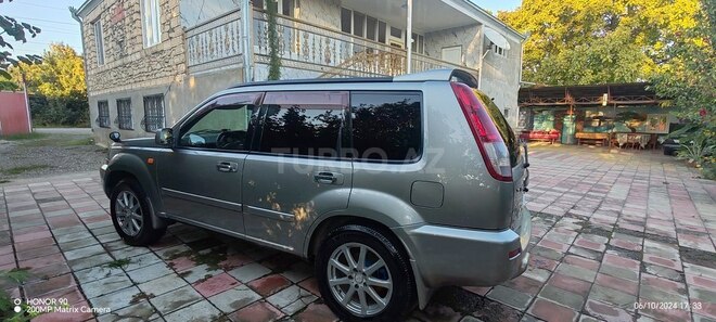 Nissan X-Trail 2001, 188,000 km - 2.0 л - Qazax