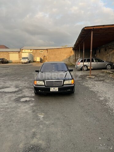 Mercedes C 230 1996, 353,227 km - 2.3 l - Zaqatala