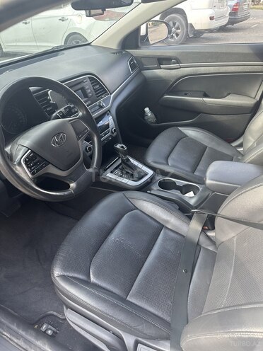 Hyundai Avante 2016, 150,000 km - 1.6 л - Şəmkir