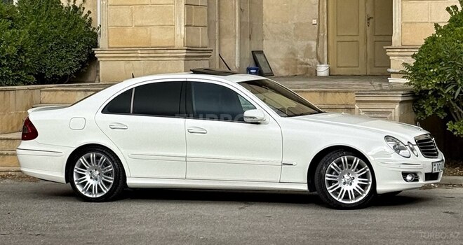 Mercedes E 320 2002, 299,000 km - 3.2 l - Bakı