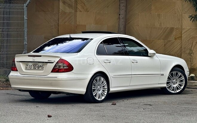Mercedes E 320 2002, 299,000 km - 3.2 l - Bakı