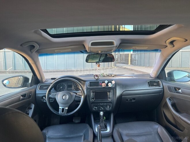 Volkswagen Jetta 2011, 270,500 km - 2.5 l - Bakı