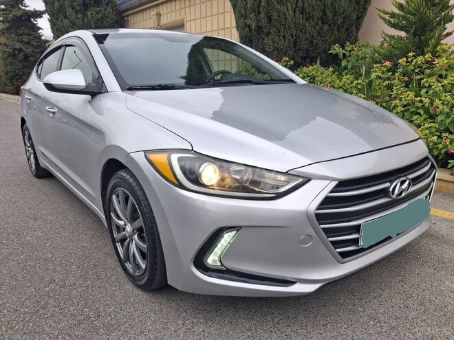 Hyundai Elantra 2018, 129,998 km - 2.0 л - Bakı