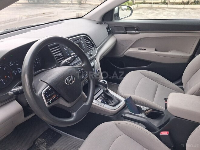 Hyundai Elantra 2018, 129,998 km - 2.0 л - Bakı