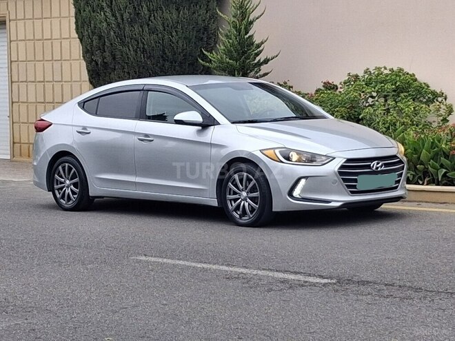 Hyundai Elantra 2018, 129,998 km - 2.0 л - Bakı