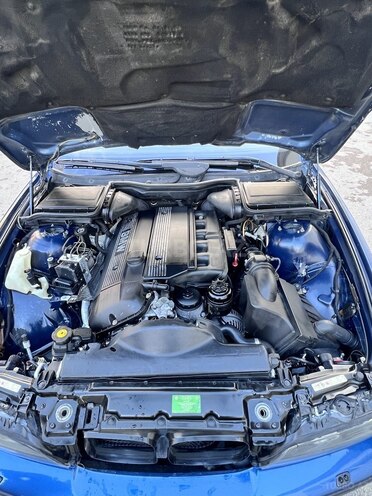 BMW 530 2002, 300,000 km - 3.0 л - Bakı