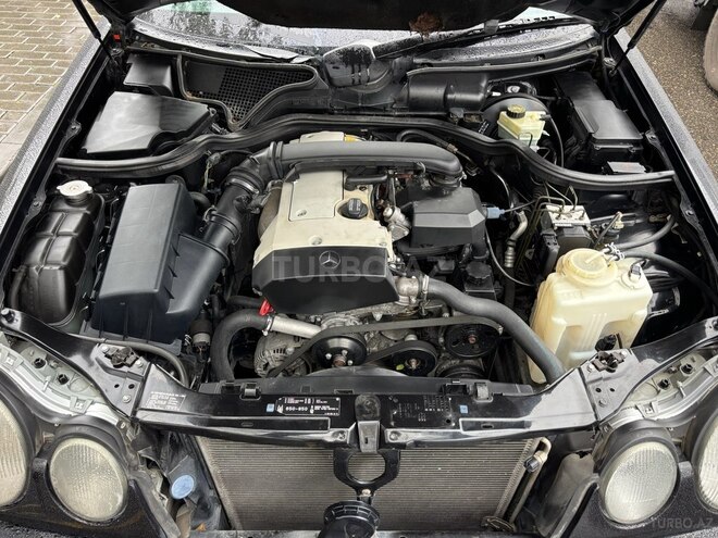 Mercedes E 230 1997, 141,000 km - 2.3 l - Bakı