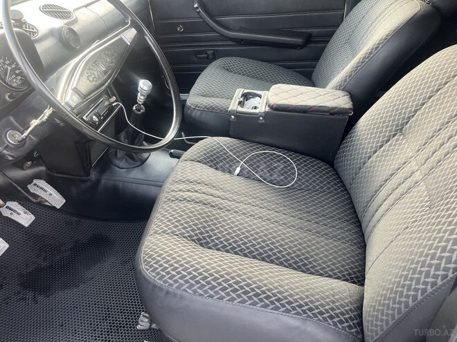 LADA (VAZ) 2106 1989, 25,500 km - 1.6 l - Babək