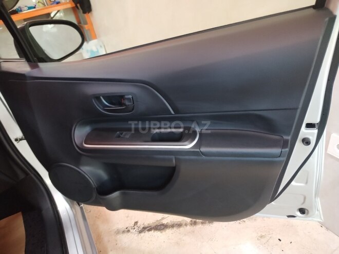 Toyota Aqua 2018, 110,000 km - 1.5 l - Bakı