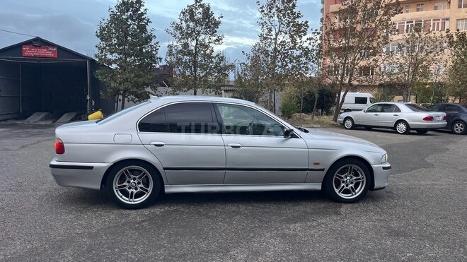 BMW 523 1999, 560,000 km - 2.5 l - Sumqayıt