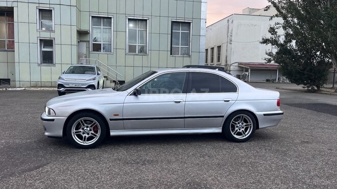 BMW 523 1999, 560,000 km - 2.5 l - Sumqayıt