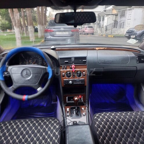 Mercedes C 180 1995, 328,000 km - 1.8 l - Bakı